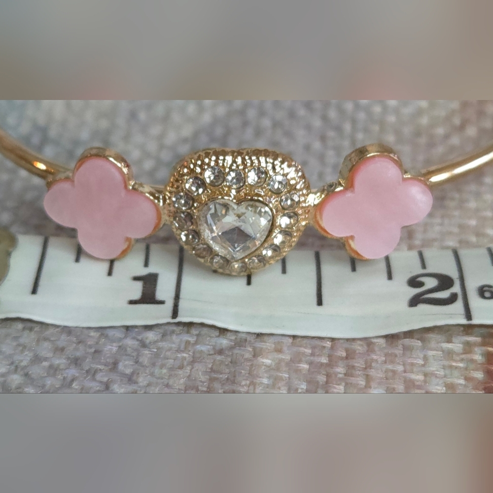 Pink Clover Bangle Bracelet - Gold or Silver Tone Brand New - Picture 6 of 6